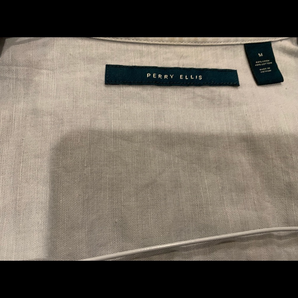 Perry Ellis button up - Picture 4 of 9